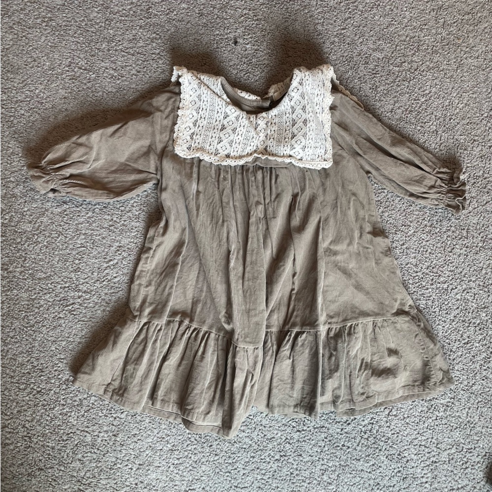 Beautiful girls collar dress